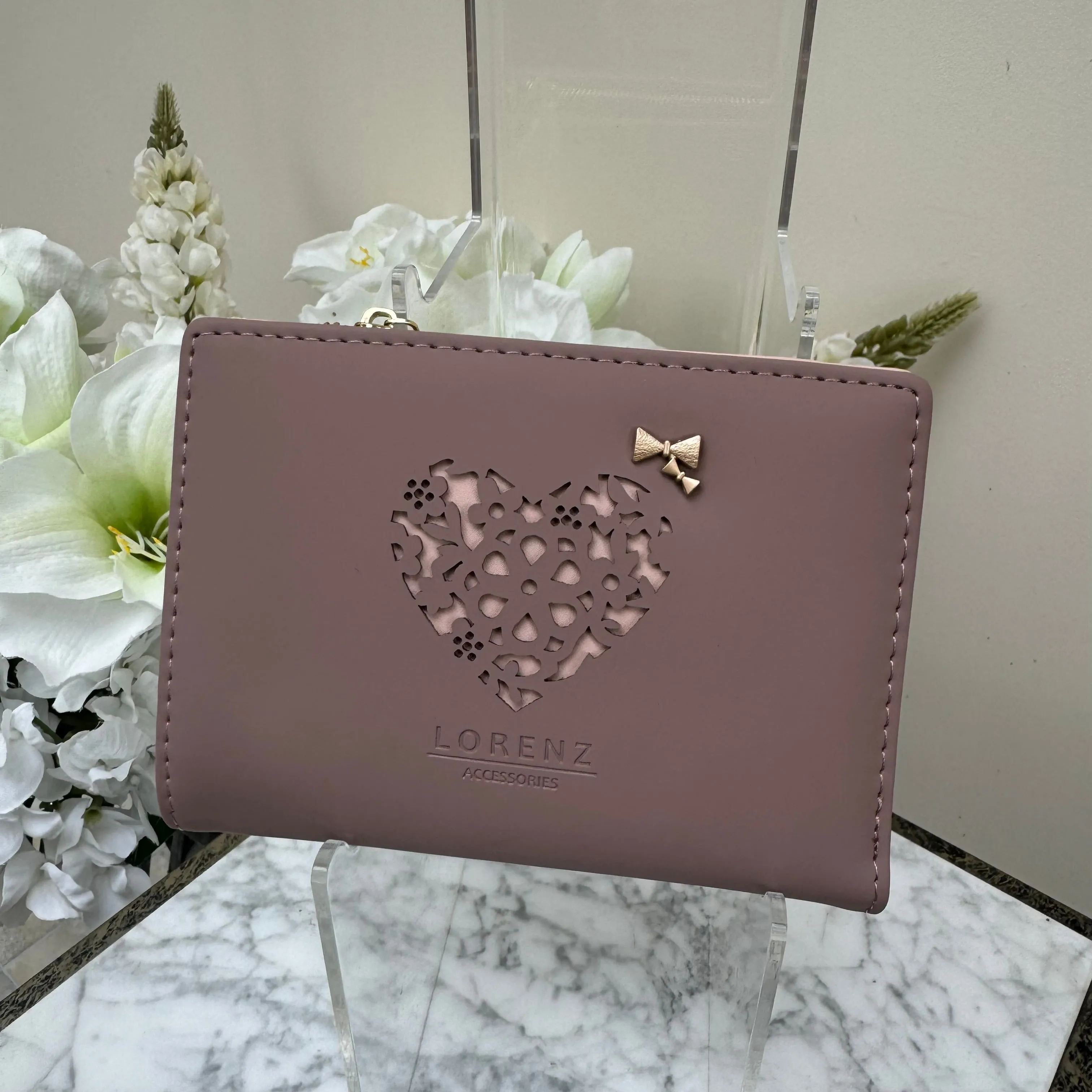 GHS 7234 Laser Cut Heart Front Purse