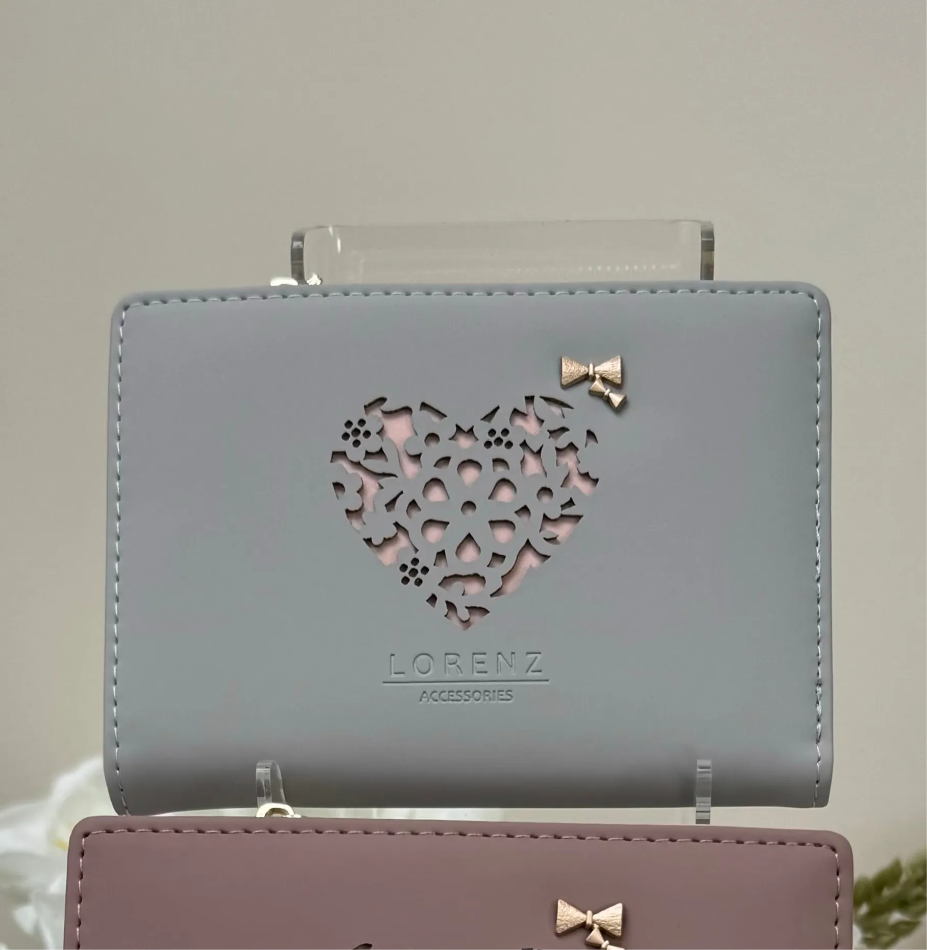 GHS 7234 Laser Cut Heart Front Purse