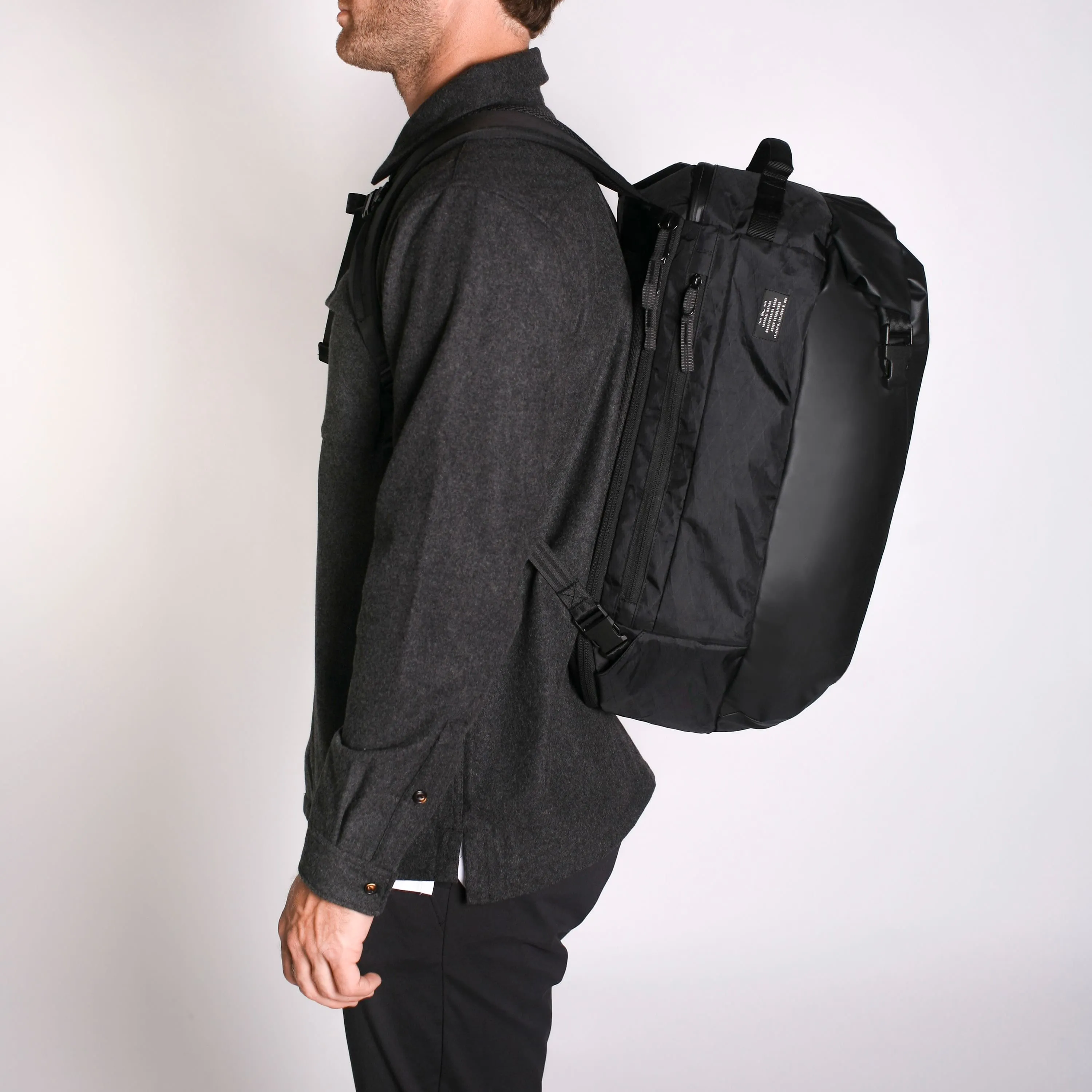 Shuttle 40L Backpack Black